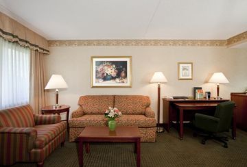 Doubletree Guest Suites Cincinnati/Sharonville Exterior photo